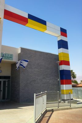 חיפוי חזיתות חוץ וחיפוי קורות בטון מלוחות HPL